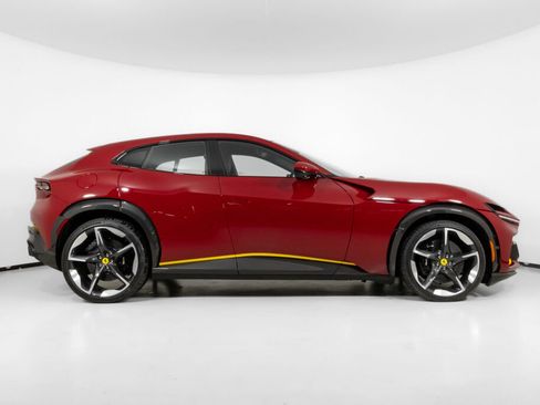 Used 2025 Ferrari Purosangue image 10