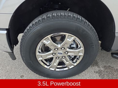 Used 2022 Ford F150 XLT w/ Equipment Group 302A High image 9