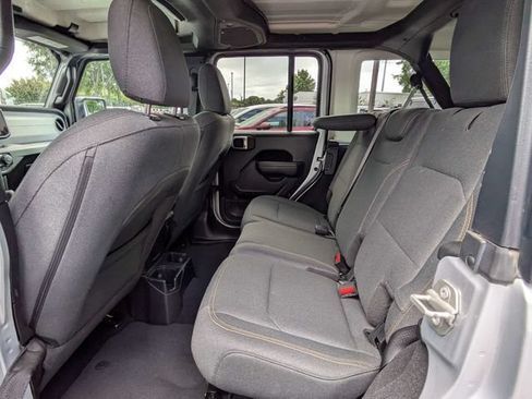 Used 2024 Jeep Wrangler Unlimited Sport AWD/4WD image 16