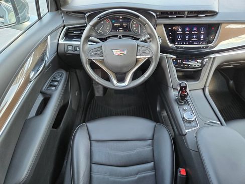 Used 2025 Cadillac XT6 Premium Luxury w/ Platinum Package AWD/4WD image 15
