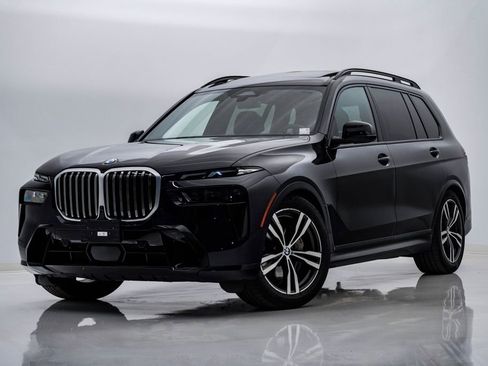 Used 2024 BMW X7 xDrive40i w/ M Sport Package image 1