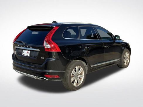 Used 2017 Volvo XC60 T5 Inscription w/ Preferred Option Package FWD image 5