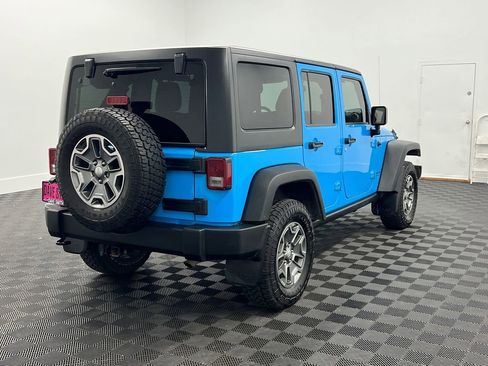Used 2017 Jeep Wrangler Unlimited Rubicon w/ Cold Weather Group image 8