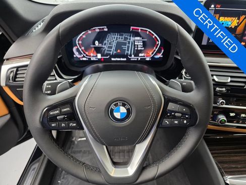 Certified 2023 BMW 530i w/ Premium Package RWD image 18