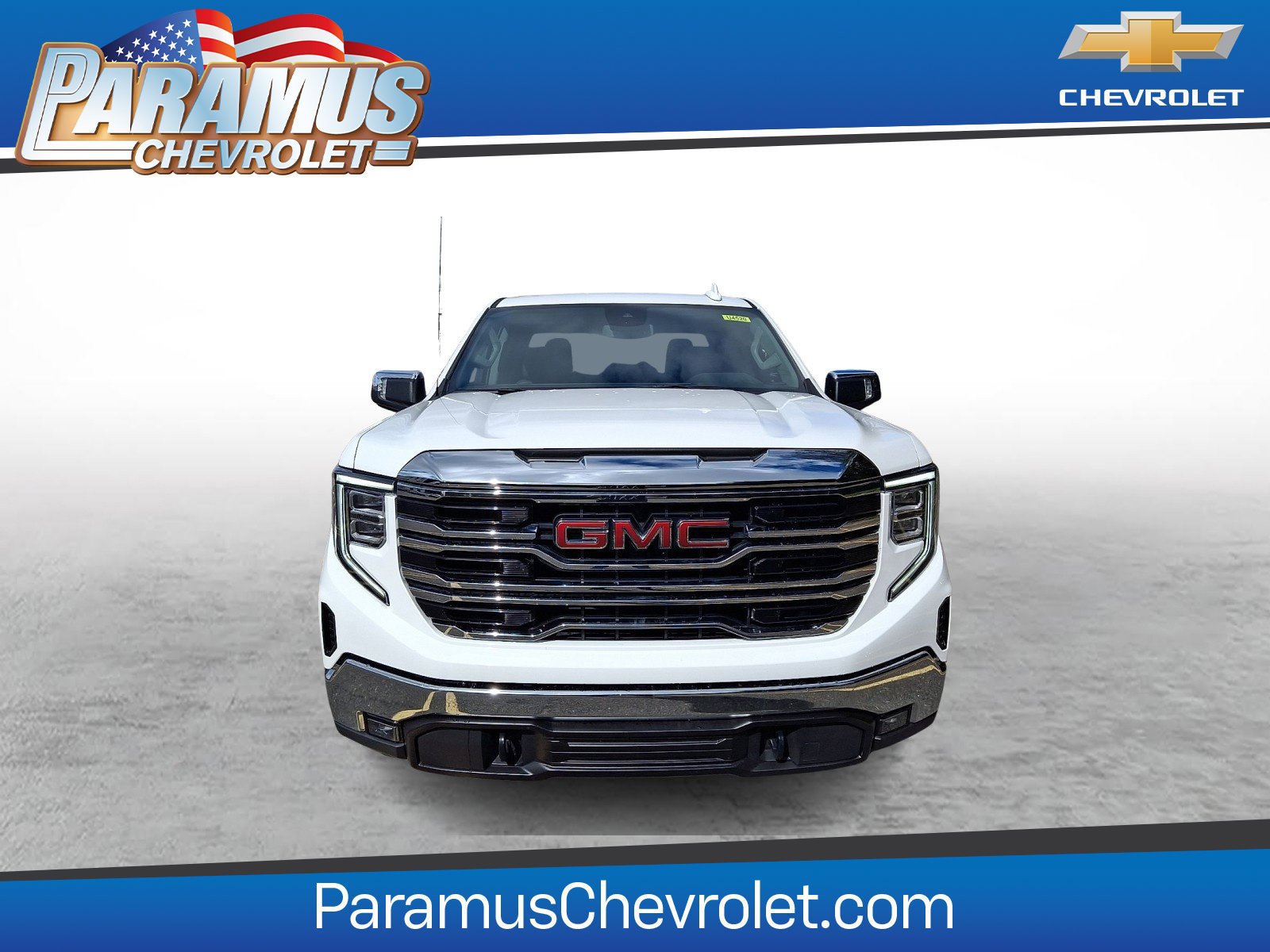 Used 2026 GMC Sierra 1500 SLT AWD/4WD image 2