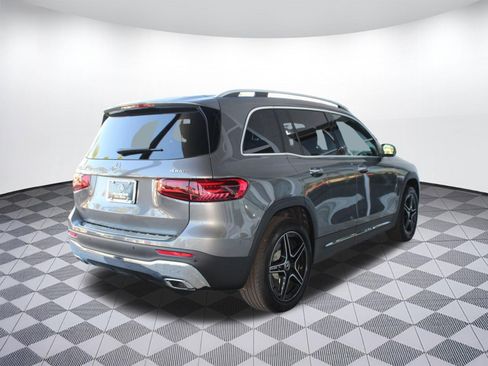 New 2026 Mercedes-Benz GLB 250 4MATIC image 9