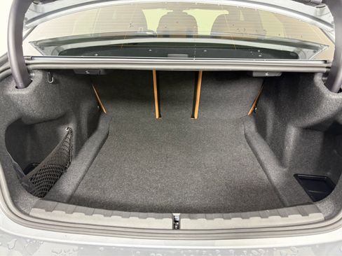 Certified 2025 BMW 330i Sedan w/ Convenience Package image 19