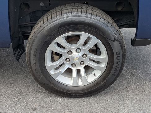 Used 2019 Chevrolet Silverado 1500 LT w/ All Star Edition AWD/4WD image 9