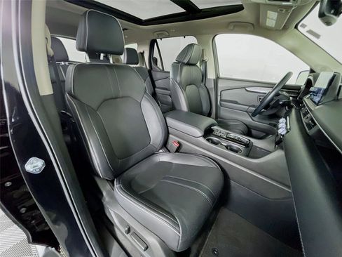 Used 2023 Honda Pilot Elite image 36