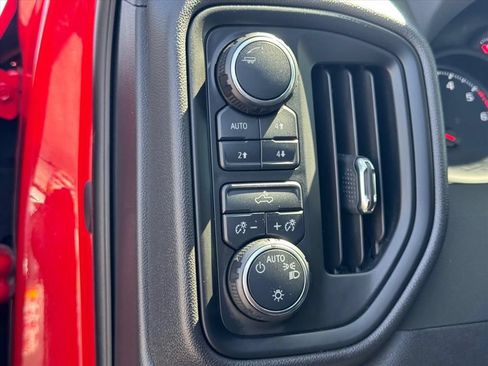 Used 2025 Chevrolet Silverado 1500 Custom Trail Boss AWD/4WD image 16