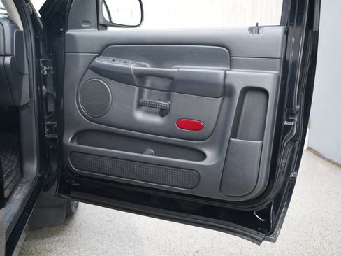 Used 2004 Dodge Ram 1500 Truck SLT w/ Sport Appearance Group image 28