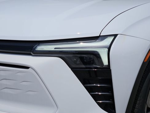 New 2026 Chevrolet Blazer EV LT w/ Midnight/Sport Edition FWD image 5
