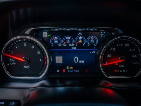 Used 2019 Chevrolet Silverado 1500 High Country w/ Technology Package AWD/4WD image 19