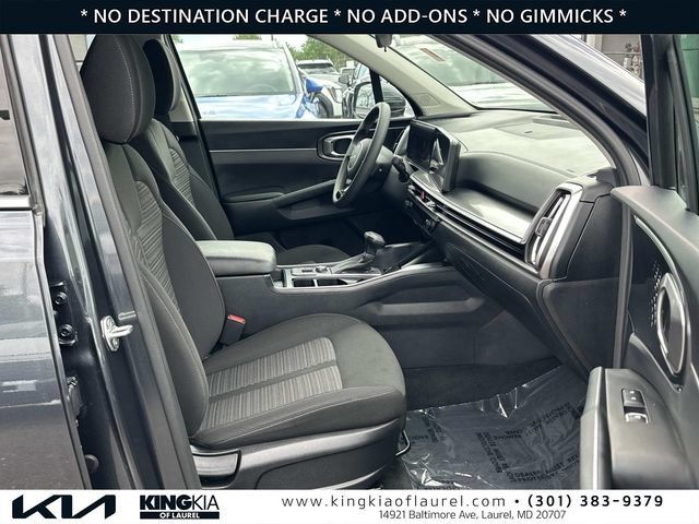 Used 2024 Kia Sorento LX FWD image 16