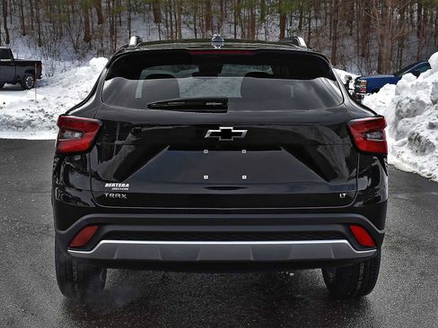 New 2026 Chevrolet Trax LT w/ Driver Confidence Package image 7