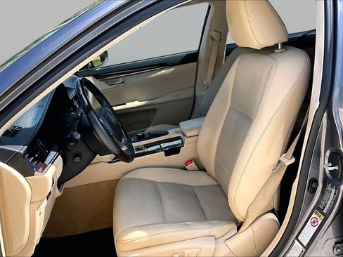 Used 2015 Lexus ES 350 w/ Premium Package FWD image 8