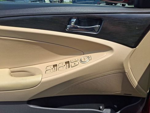 Used 2011 Hyundai Sonata Limited FWD image 13