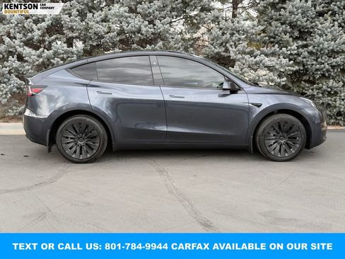 Used 2024 Tesla Model Y Long Range image 11