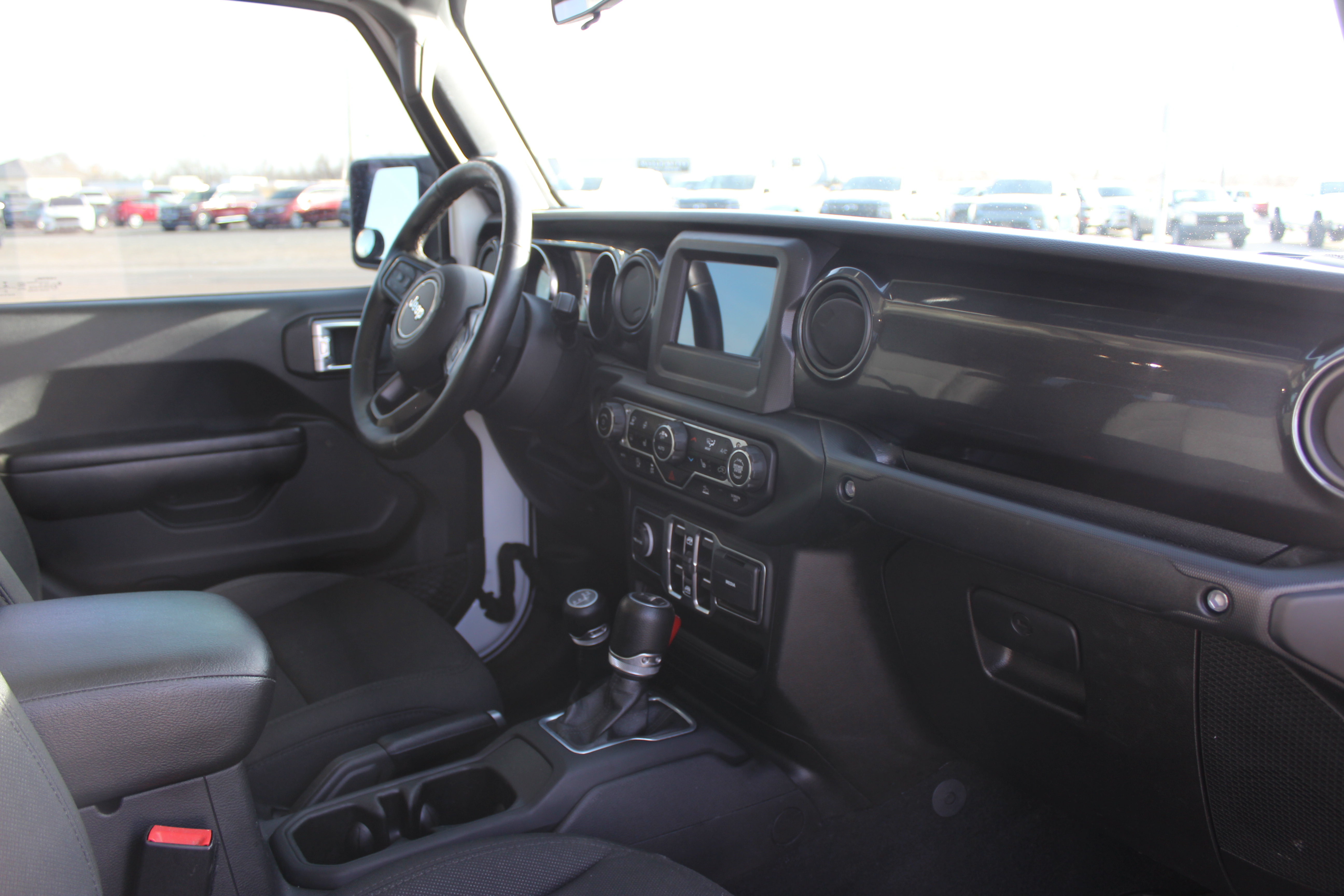 Used 2020 Jeep Gladiator Sport AWD/4WD image 19