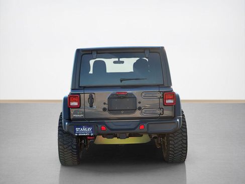 Used 2023 Jeep Wrangler Unlimited Rubicon w/ Cold Weather Group image 6