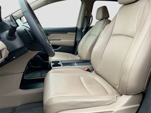 Used 2024 Honda Odyssey EX-L image 19