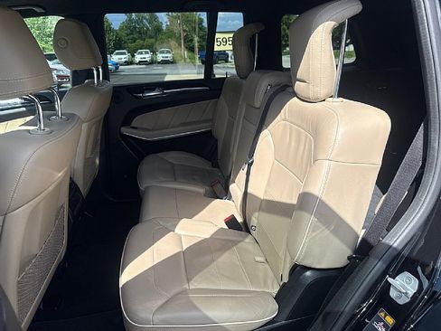 Used 2014 Mercedes-Benz GL 450 4MATIC w/ Lighting Package image 13