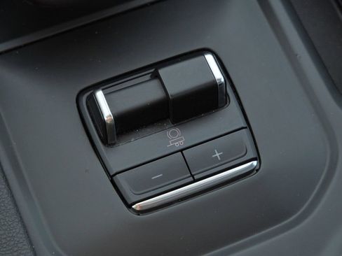 Used 2023 GMC Sierra 1500 AT4 w/ AT4 Premium Package AWD/4WD image 43