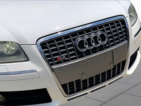 Used 2007 Audi S8 AWD/4WD image 25