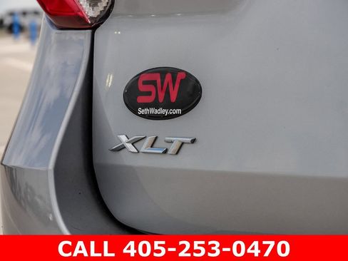 Used 2023 Ford Explorer XLT w/ Equipment Group 202A AWD/4WD image 11