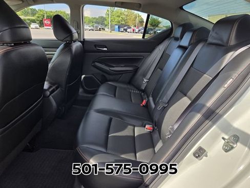 Used 2021 Nissan Altima 2.5 SR w/ SR Premium Package FWD image 12