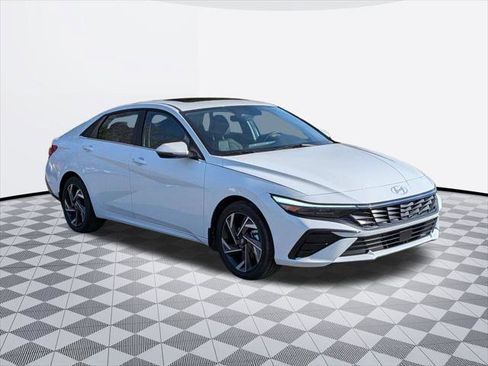 New 2026 Hyundai Elantra Limited FWD image 8