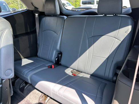 Used 2019 Buick Enclave Essence w/ Trailering Package, 5000 lbs. AWD/4WD image 22