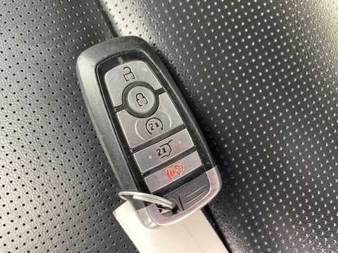 Used 2023 Ford Escape Platinum AWD/4WD image 24