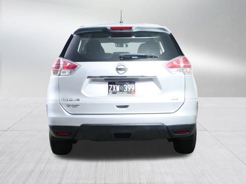 Used 2016 Nissan Rogue S image 6