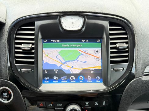 Used 2013 Chrysler 300 S image 22