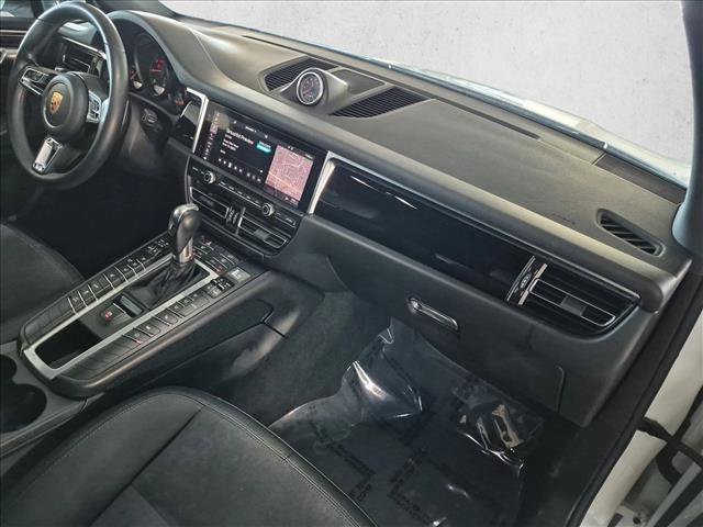 Used 2019 Porsche Macan AWD/4WD image 23