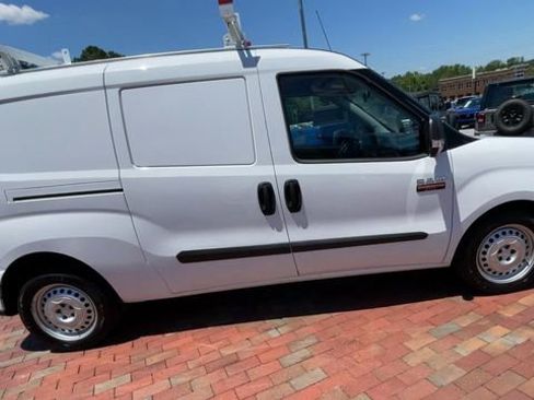 Used 2022 RAM ProMaster City Tradesman FWD image 2