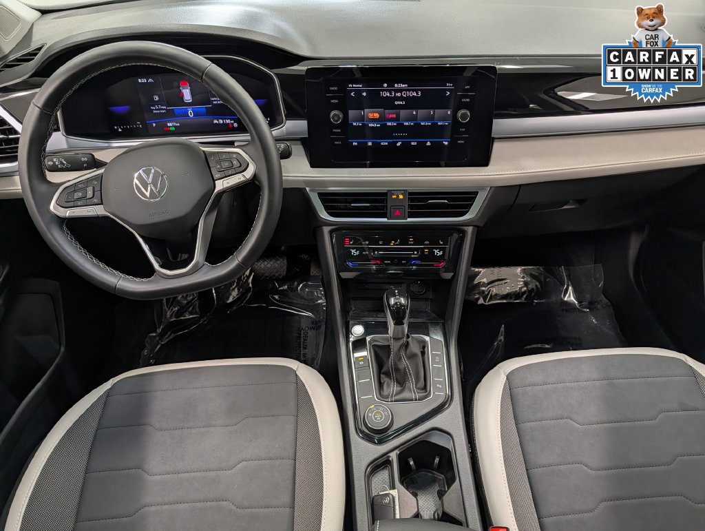 Used 2025 Volkswagen Taos SE w/ Panoramic Sunroof Package AWD/4WD image 29
