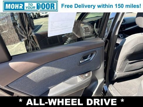 Used 2021 Nissan Rogue SV AWD/4WD image 34