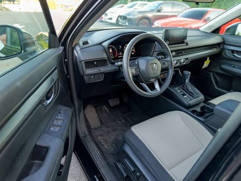 Used 2025 Honda CR-V EX image 14