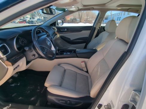 Used 2018 Nissan Maxima Platinum image 12
