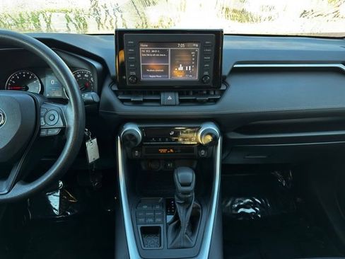 Used 2019 Toyota RAV4 LE w/ Carpet Mat Package AWD/4WD image 2