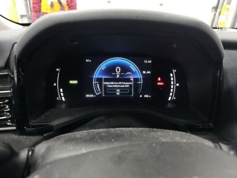 Used 2025 Toyota Camry LE image 10