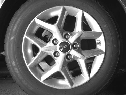 Used 2025 Kia Soul LX w/ LX Technology Package image 15