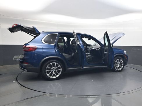 Used 2020 BMW X5 xDrive40i w/ Convenience Package AWD/4WD image 39