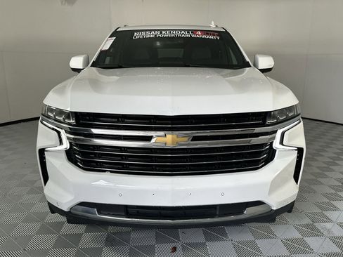 Used 2022 Chevrolet Suburban LT RWD image 3