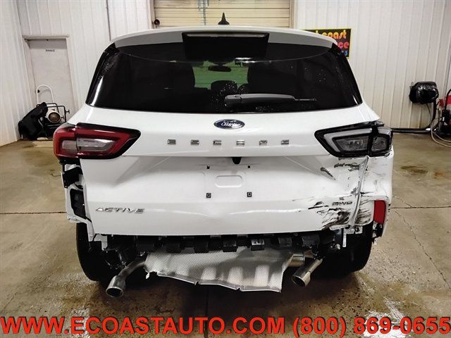 Used 2025 Ford Escape Active AWD/4WD image 8
