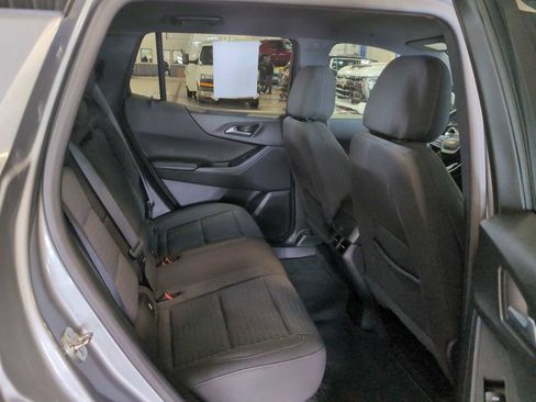 Used 2025 Chevrolet Equinox LT image 25