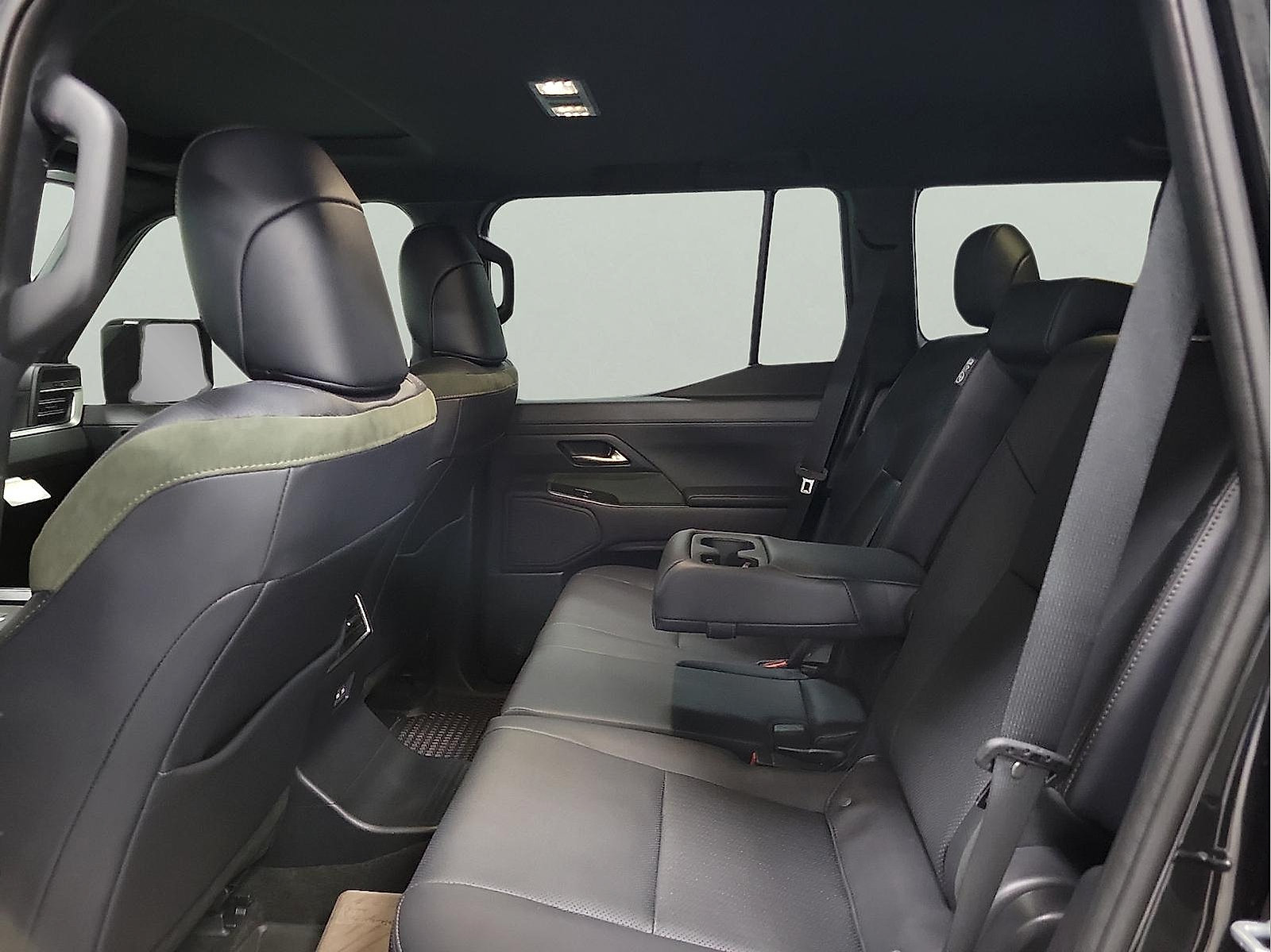 Used 2025 Lexus GX 550 AWD/4WD image 7