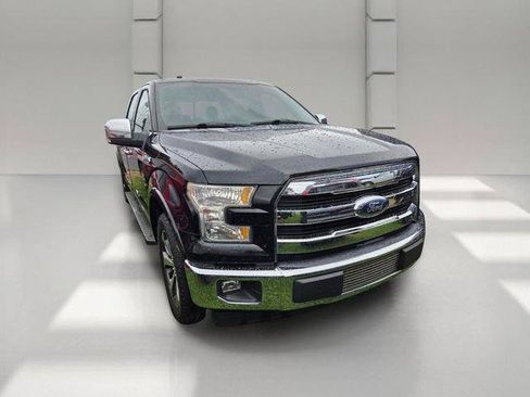 Used 2017 Ford F150 Lariat RWD image 2
